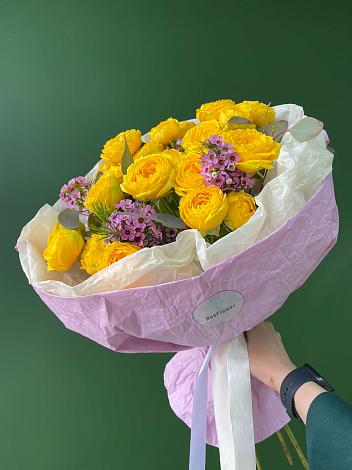 Букет Кустовые желтые розы в Черниговке