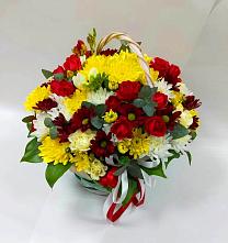 Цветочная композиция из Хризантемы и Розы в корзине в Черниговке